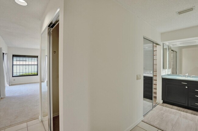 Building Photo - 21349 Placida Terrace