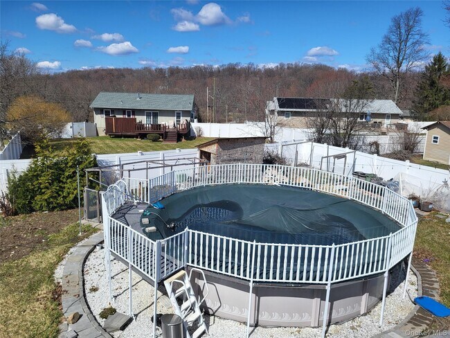 Building Photo - 20 Scott Dr