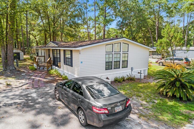 Building Photo - 304 Deer Run Dr