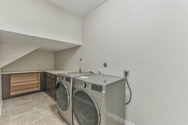 Building Photo - 27319 Ashland Meadows Ln