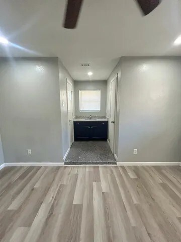 Building Photo - 5429 Dazzle Dr