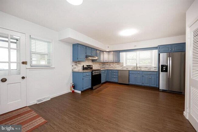 Building Photo - 1226 Fleetwood Rd