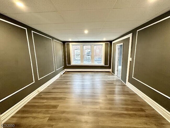 Building Photo - 310 Orange Rd