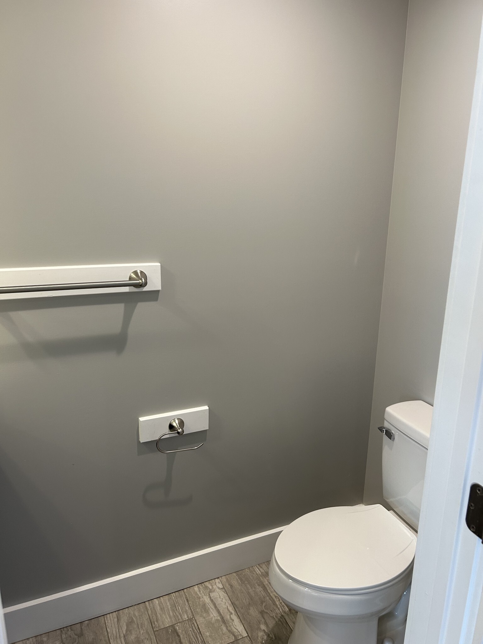 Building Photo - 2611 Lakevilla Dr