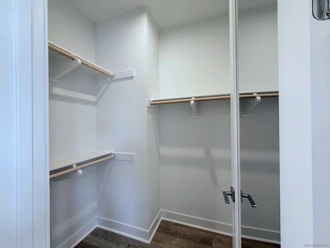 Building Photo - 2630 Everly Dr