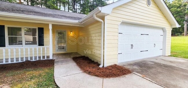 Building Photo - 2735 Stanton Woods Dr SE