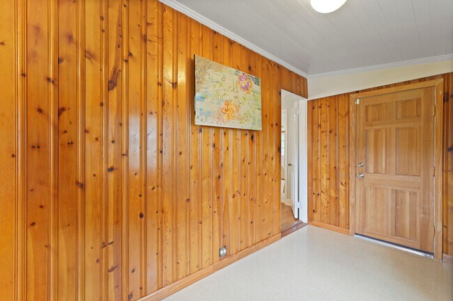 Building Photo - Charming Ardsley Park Bungalow Fully Furnished