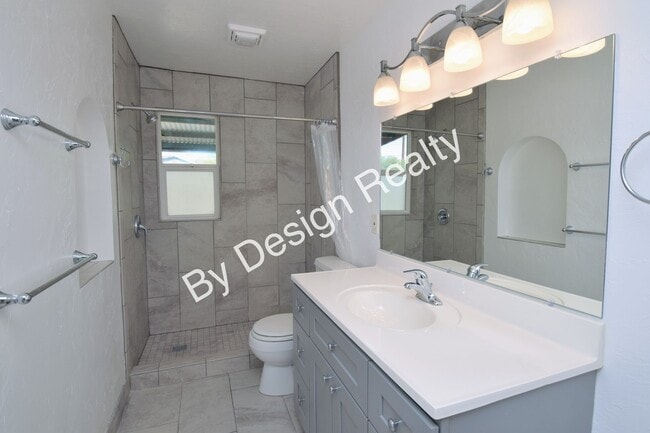 Building Photo - Catalina Foothills 1 Bed 1 Bath Stand Alone Home - Natural Desert Surroundings