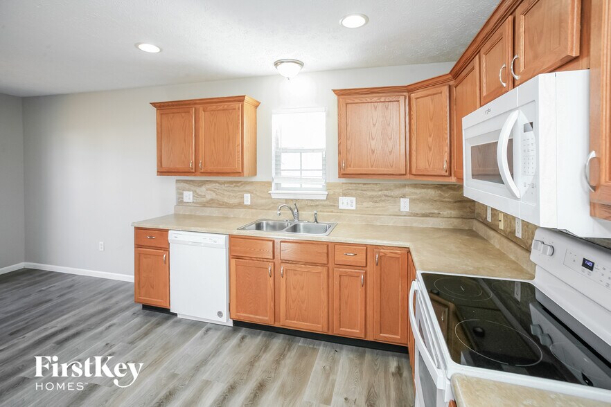 Building Photo - 3057 Sholty Ct