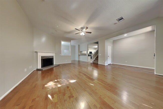 Building Photo - 14422 Bladenboro Dr