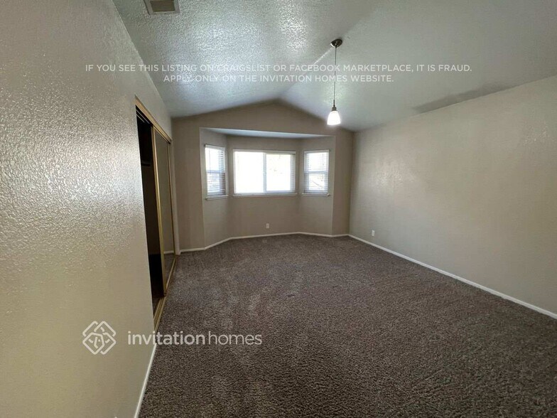 Building Photo - 1324 Puebla Way