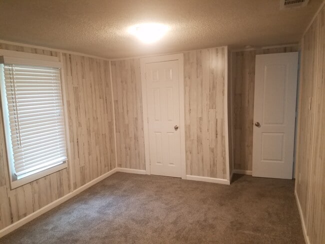 Building Photo - 4143 Odessa St