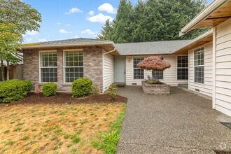 Building Photo - Duplex - 2 bedroom 2 bath