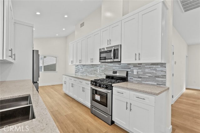 Building Photo - 1058 E Orange Grove Ave