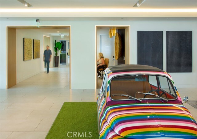 Building Photo - 6235 Topanga Canyon Blvd