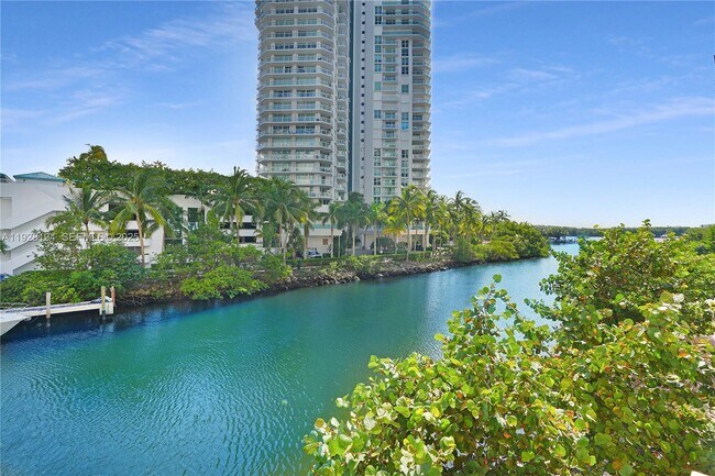 Building Photo - 250 Sunny Isles Blvd