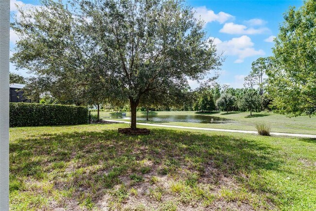 Building Photo - 12676 Salomon Cove Dr
