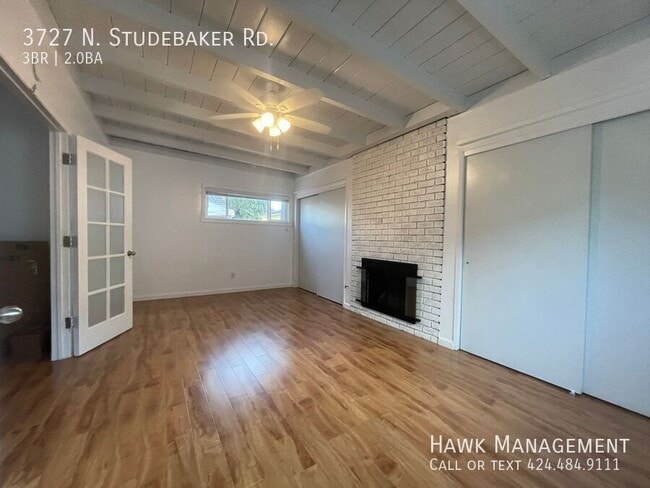 Building Photo - 3727 N Studebaker Rd