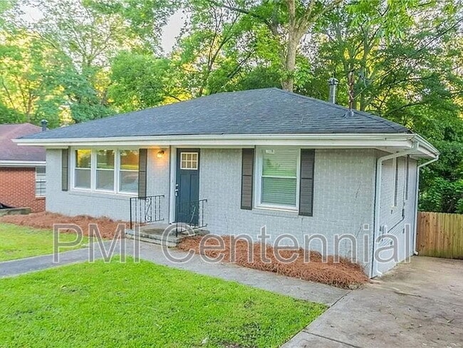 Building Photo - 1760 Spring Ave