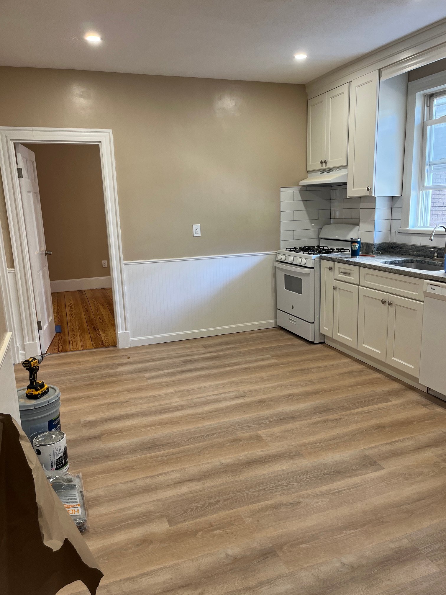 Building Photo - 36 Termine Ave
