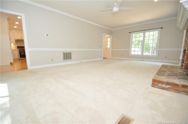 Building Photo - 6121 Chowning Ct