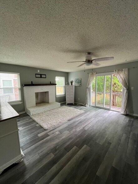 Primary Bedroom - Furnished - 3751 Pendleton Ave