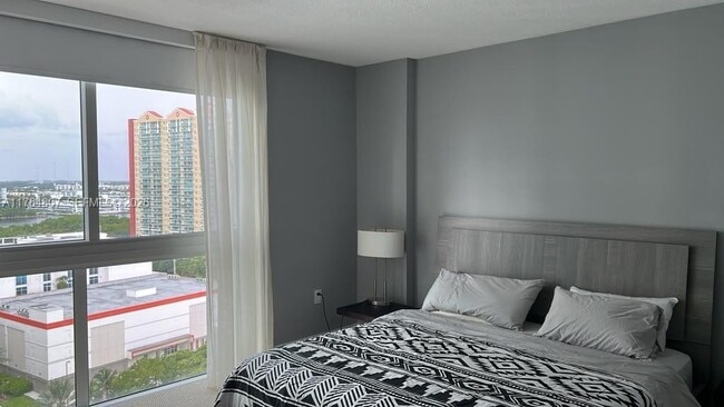 Building Photo - 250 Sunny Isles Blvd