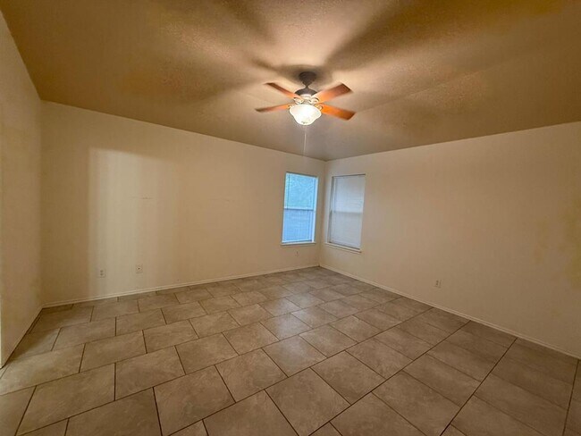 Building Photo - 2721 Breezy Point Cove