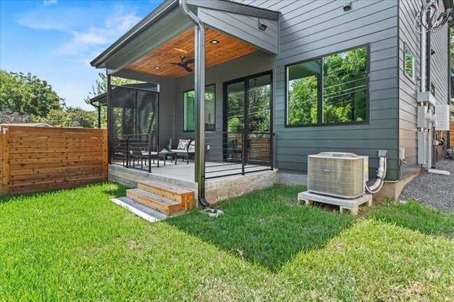 Building Photo - 514 Powell Cir
