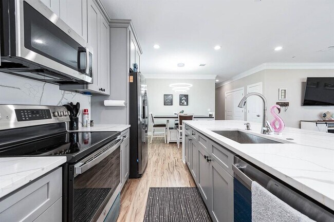 Building Photo - 4019 Mitote Dr