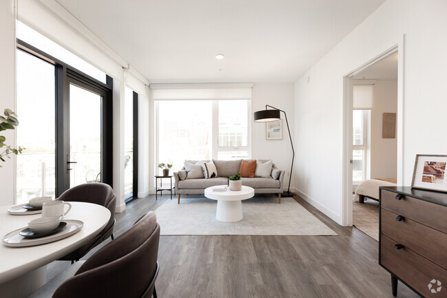2BR, 1BA - 788SF - The 900