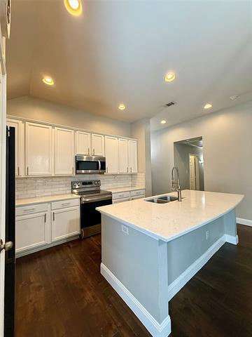 Building Photo - 130 Buckskin Dr