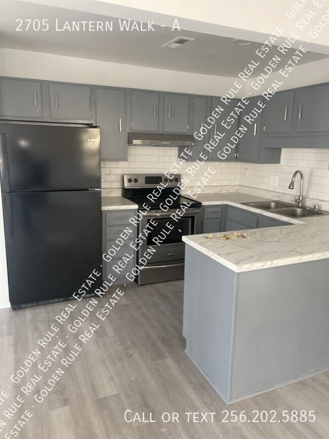 Building Photo - 2705 Lantern Walk SE