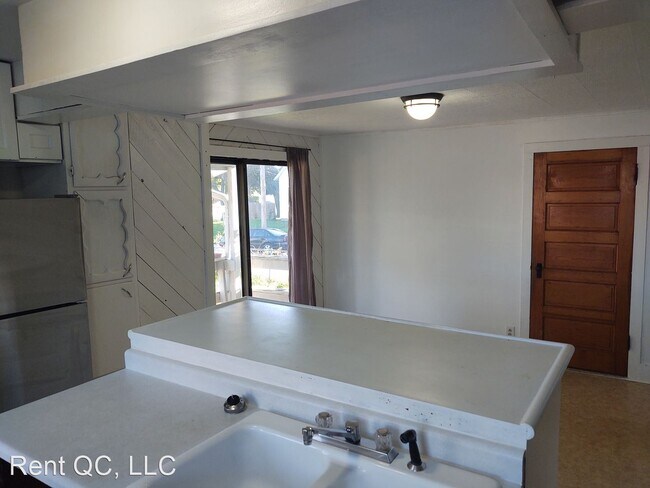 Building Photo - 2 br, 1 bath House - 2313 18th St A