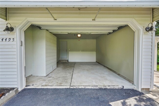 Building Photo - 4495 Shisler Rd