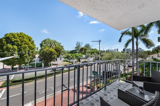 Building Photo - 1250 Alton Rd