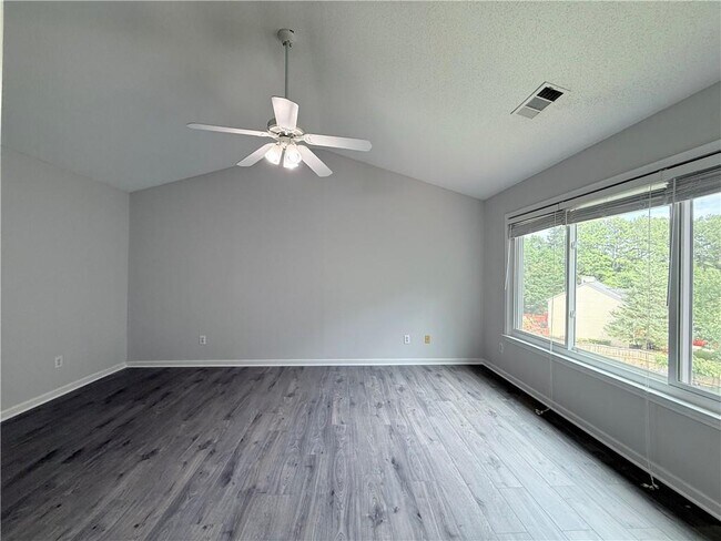 Building Photo - 175 Sessingham Ln