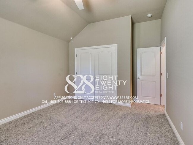 Building Photo - Roommates Not Working Out? 4 Bed/2 Bath Home Near OU Campus Available NOW! (Not Preleasing for 2027)