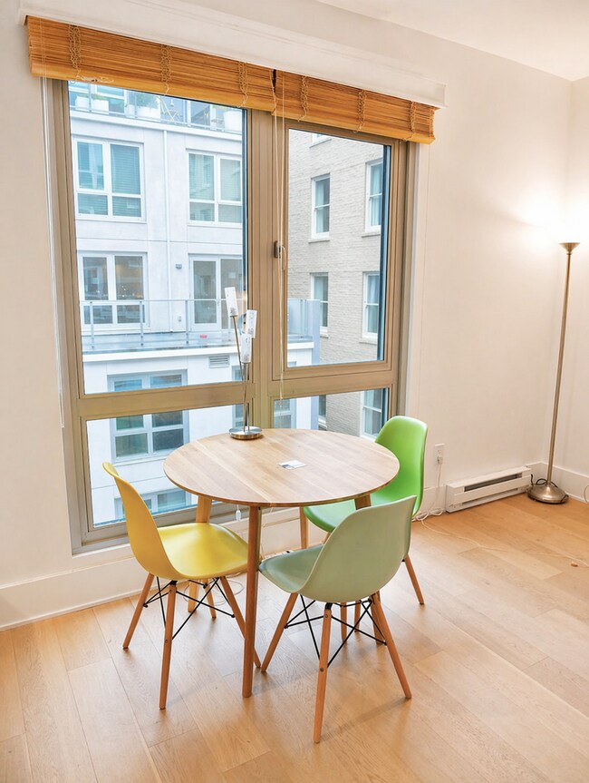 Building Photo - Mid-Market Modern Studio for Effortless City Living