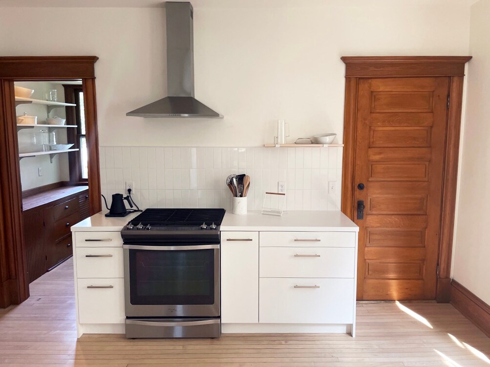 Building Photo - 2221 26th Ave S