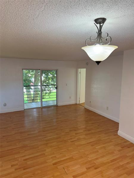Building Photo - 851 NE 209th Terrace