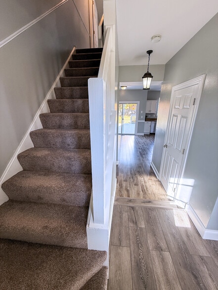 Building Photo - 1629 Silver Springs Ct