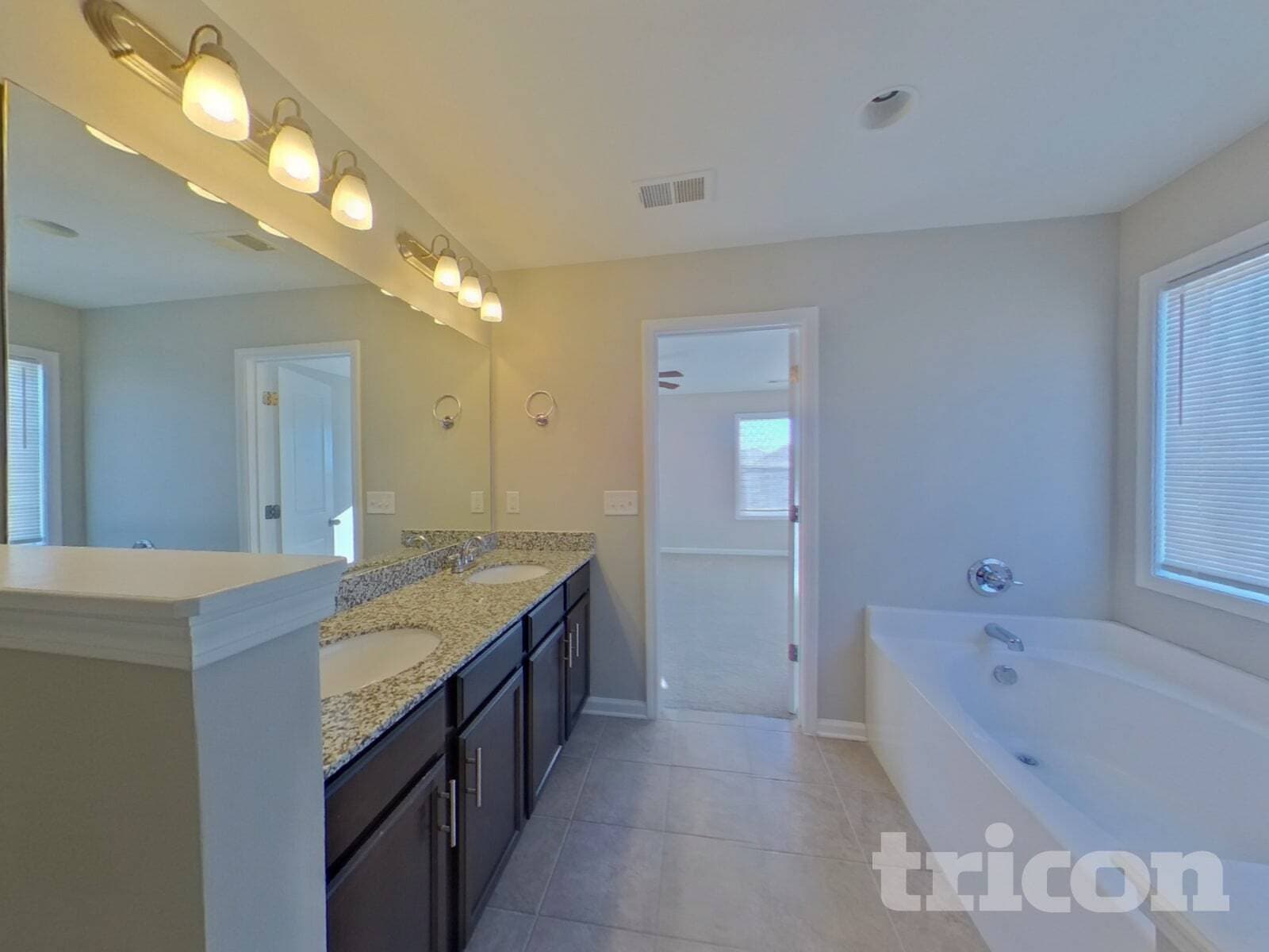 Building Photo - 309 Finch Ln