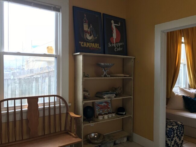 Building Photo - 1036 Mehle St