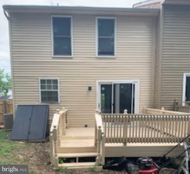 Building Photo - 6602 Seat Pleasant Dr