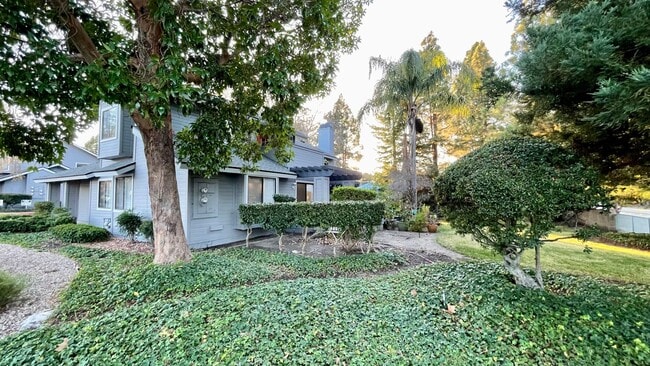 Building Photo - 2 Bedroom Condo with 2-Car Garage in Parkside Condominiums by Meadow Park