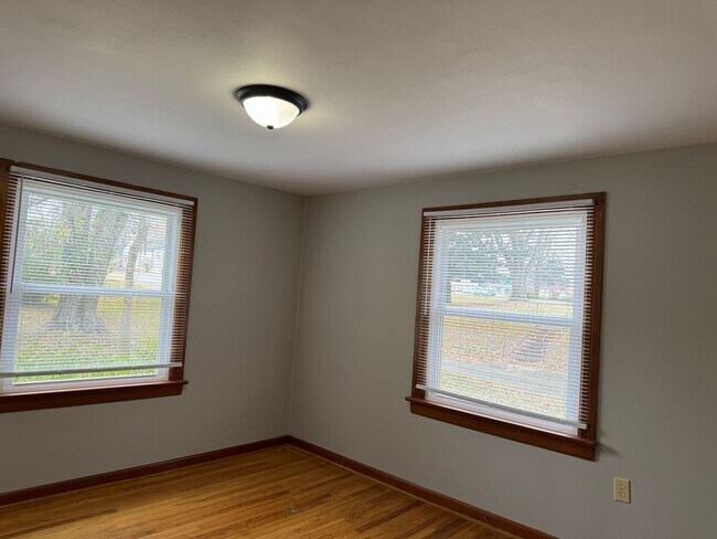 Building Photo - 1511 Madison St