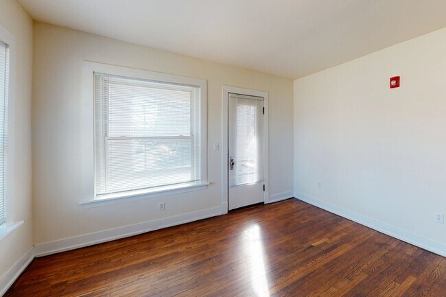 Floorplan - Paradise Flats