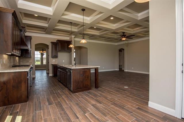Building Photo - 301 Oar Wood Dr