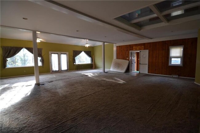 Building Photo - 4095 Hahns Dairy Rd